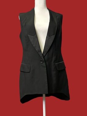 Bebe Women Over the Hip Tuxedo Vest